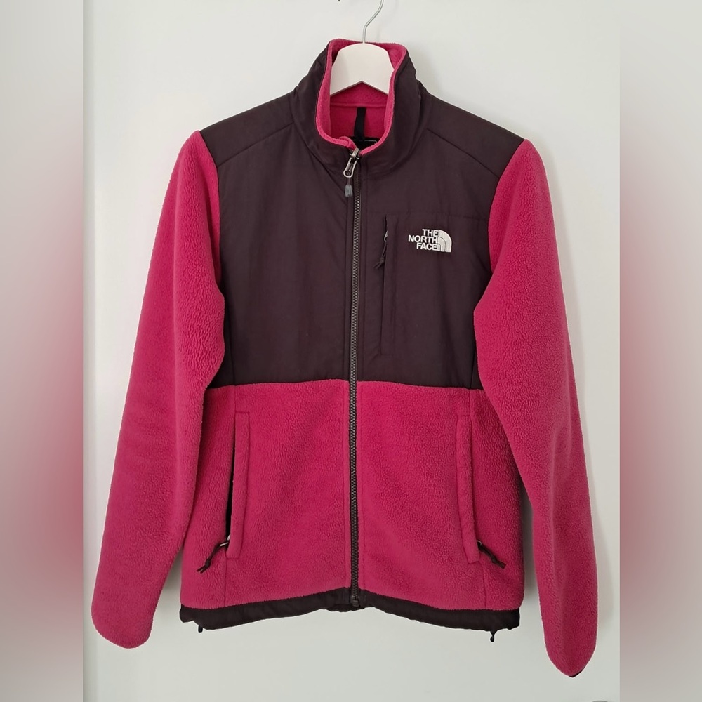 The North Face Fleece Jacket In Cyber Berry Pink Size XS New